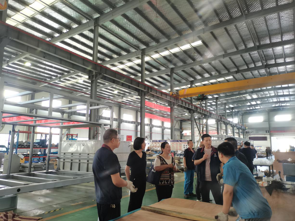 邵阳市人社局：深入企业走访调研 助力优化营商环境