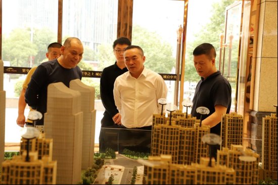 邵阳市双清区领导率队调研企业发展，助企纾困解难