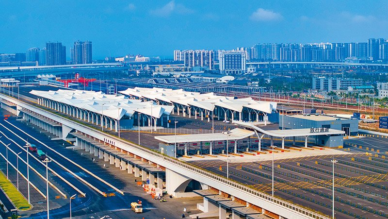 深刻认识和稳步推进制度型开放