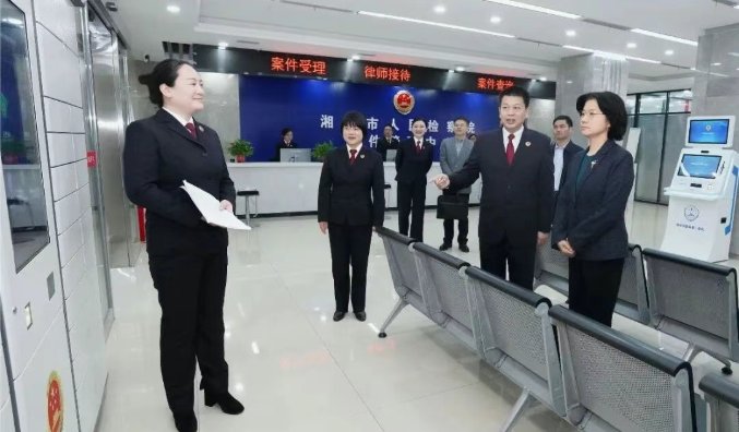 把党中央决策部署落实到检察履职全过程