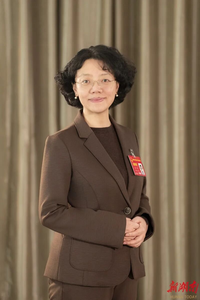 奋力建强民营经济高质量发展特色市——访省人大代表，邵阳市委副书记、市长程蓓