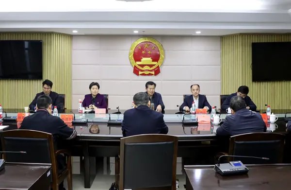 邵阳市人大常委会召开在邵全国人大代表座谈会