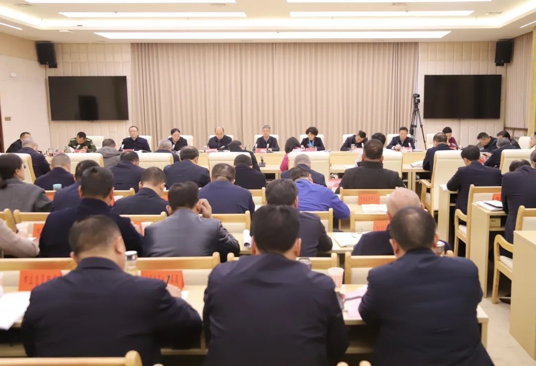 邵阳举行树立和践行正确政绩观学习教育读书班暨市委理论学习中心组（扩大）集体学习