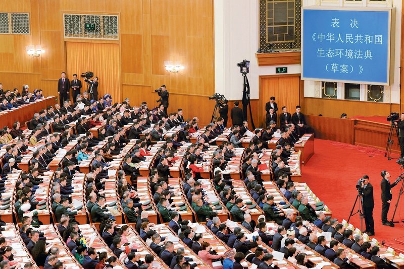 法治价值论：让人民群众切实感受到公平正义就在身边，获得感、幸福感、安全感不断增强
