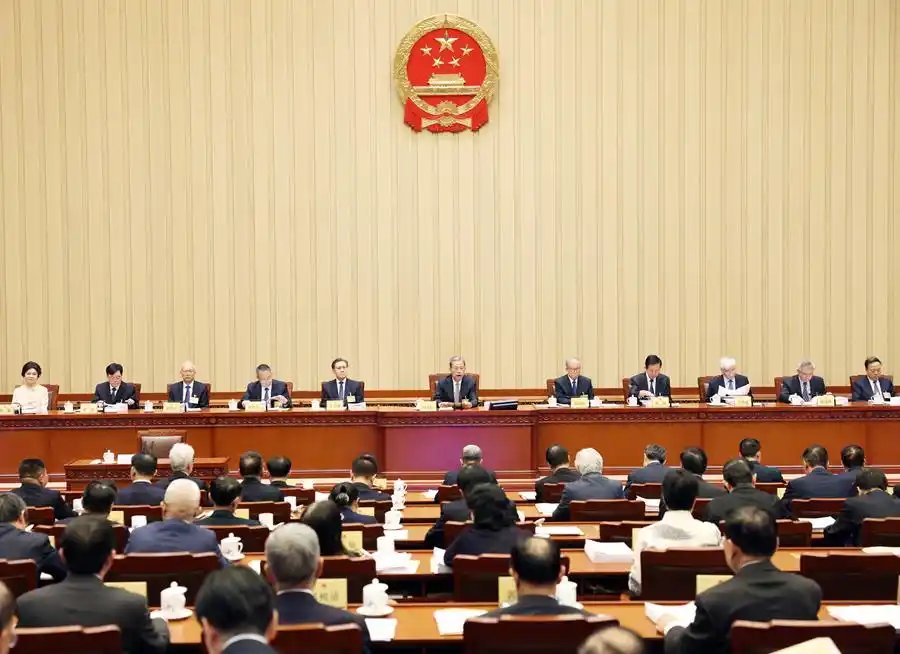 十四届全国人大常委会第二十二次会议在京举行 审议社会救助法草案、农业法修订草案等
