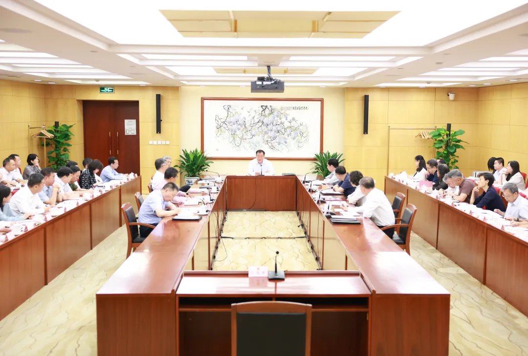 全国人大常委会机关党组理论学习中心组树立和践行正确政绩观学习教育读书班