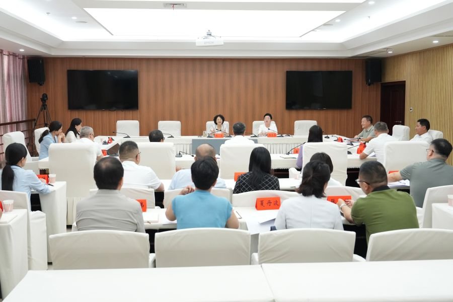中共邵阳市委将始终坚持“长期共存、互相监督、肝胆相照、荣辱与共”方针